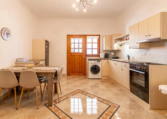 House For Two!! Holiday home Angairia